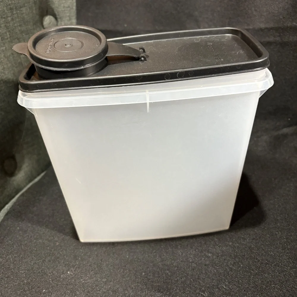 TUPPERWARE Clear Storage Container #469 Black Lid #7882 & Snap Top #471